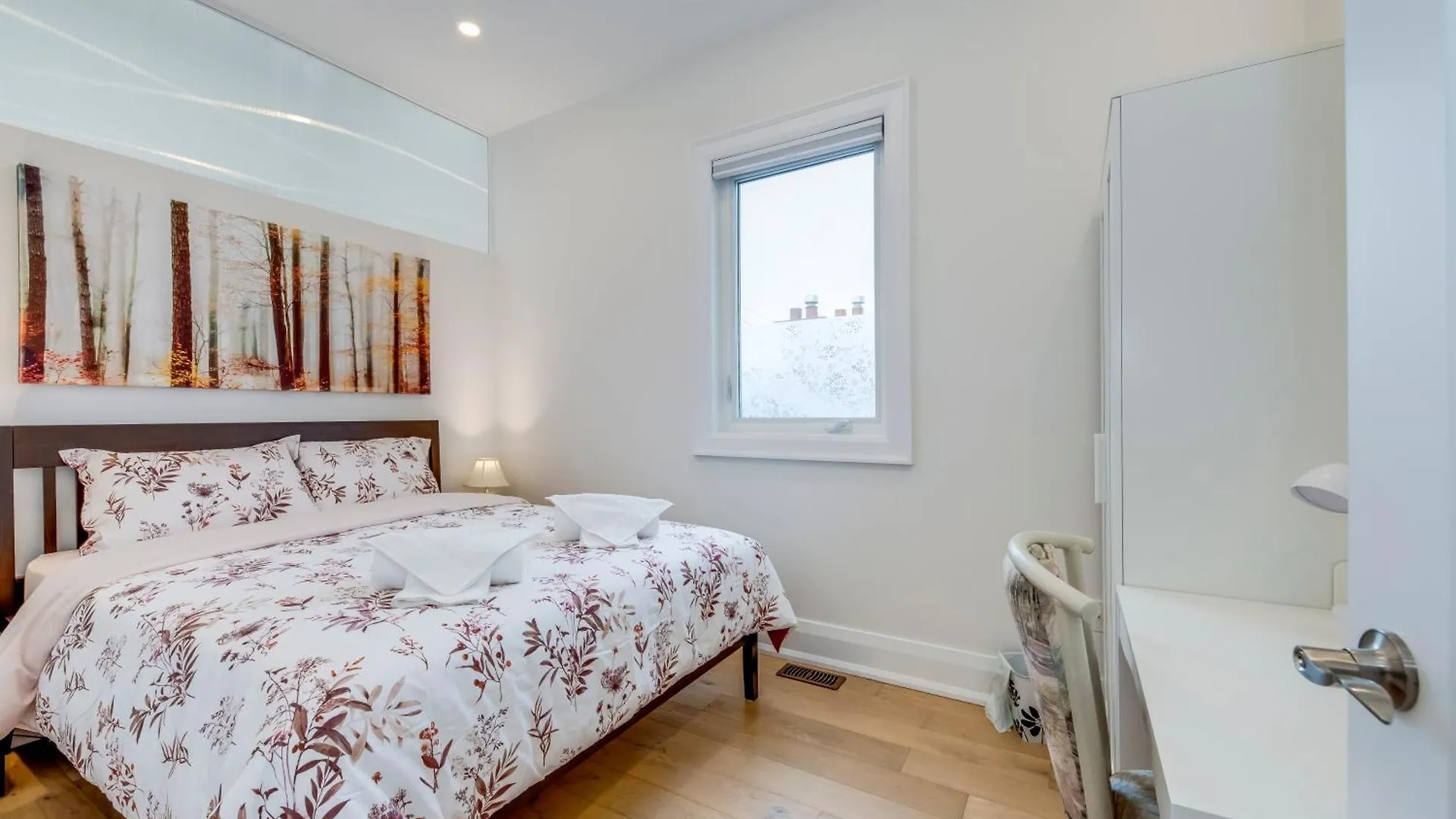 Homestay Toronto Midtown Home Suites